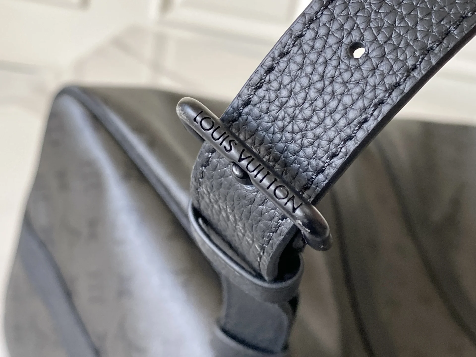 Louis Vuitton M28403 Black Gray Keepall Bandouliere 45 Travel Bag - Detail view 9