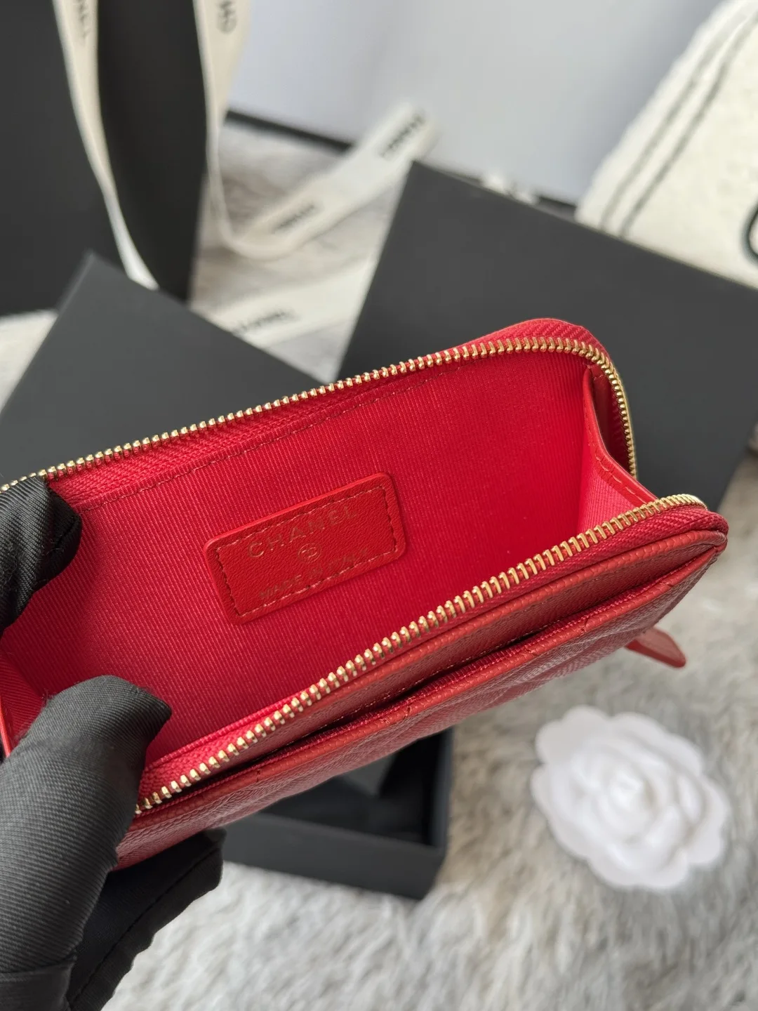Chanel A3179 2024 7-shaped single pull card holder - Detail view 9