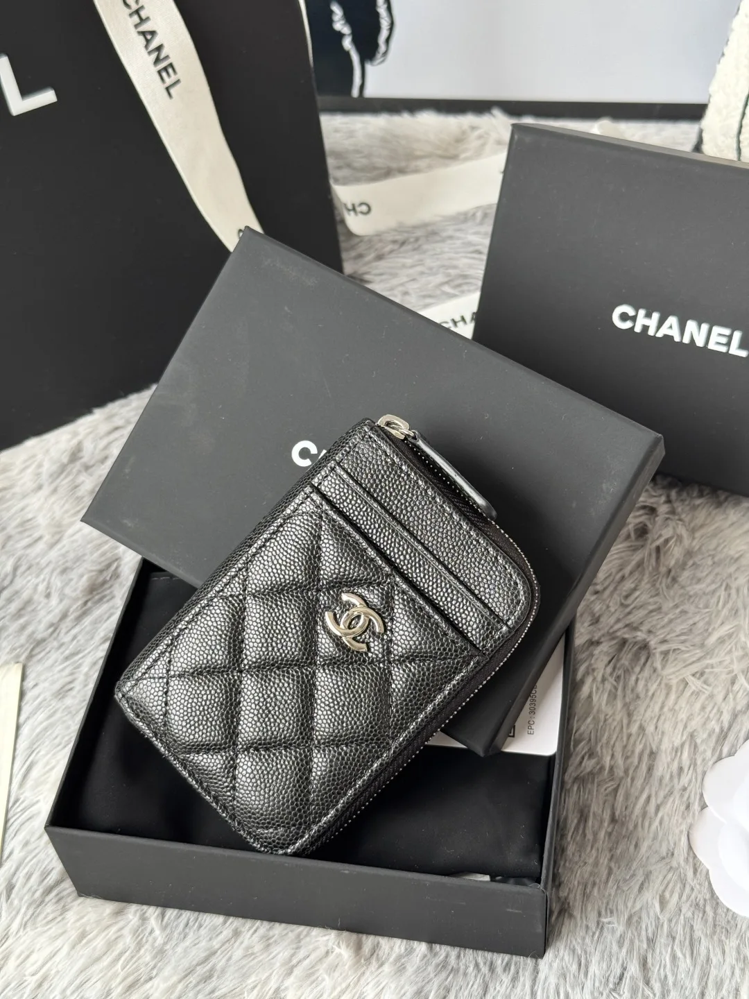 Chanel AP1650 Small Zip Pouch Laka Pouch - Detail view 2