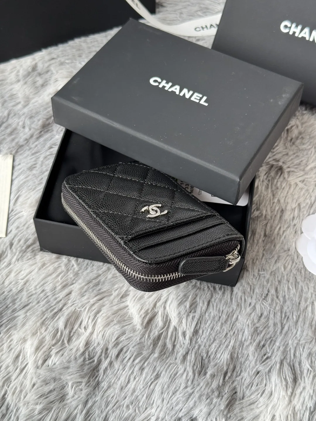 Chanel AP1650 Small Zip Pouch Laka Pouch - Detail view 4
