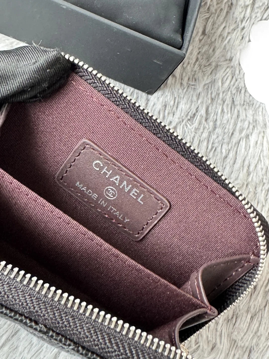 Chanel AP1650 Small Zip Pouch Laka Pouch - Detail view 9