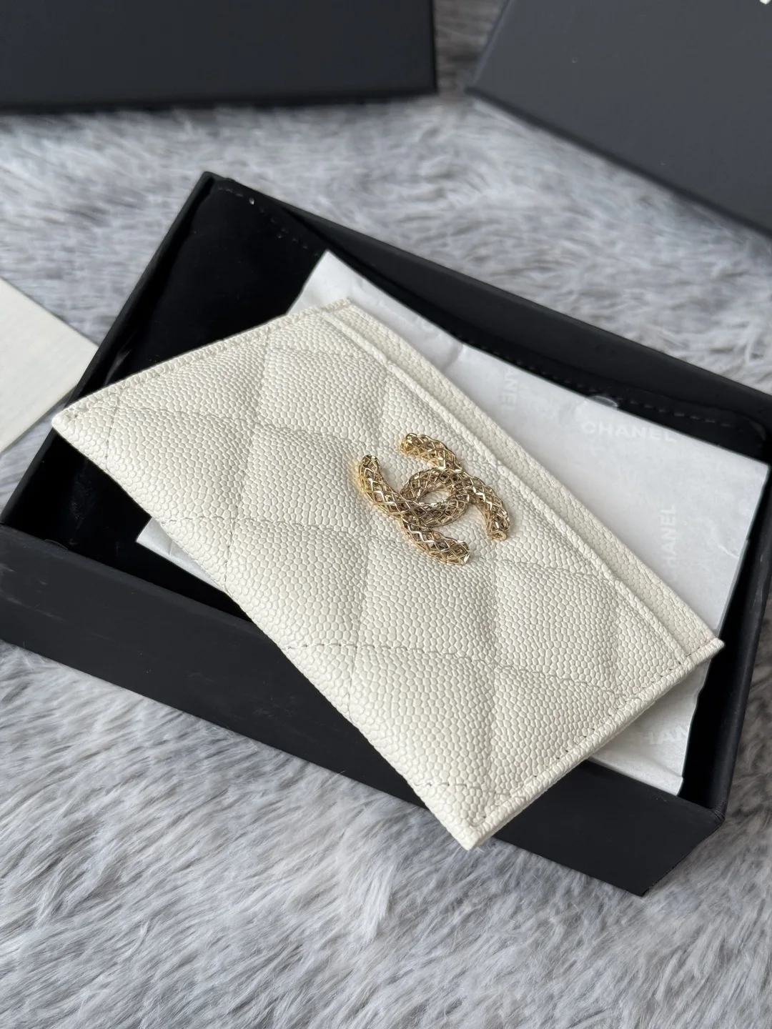 Chanel AP3188 Ball Pattern Hollow Card Holder - Detail view 5