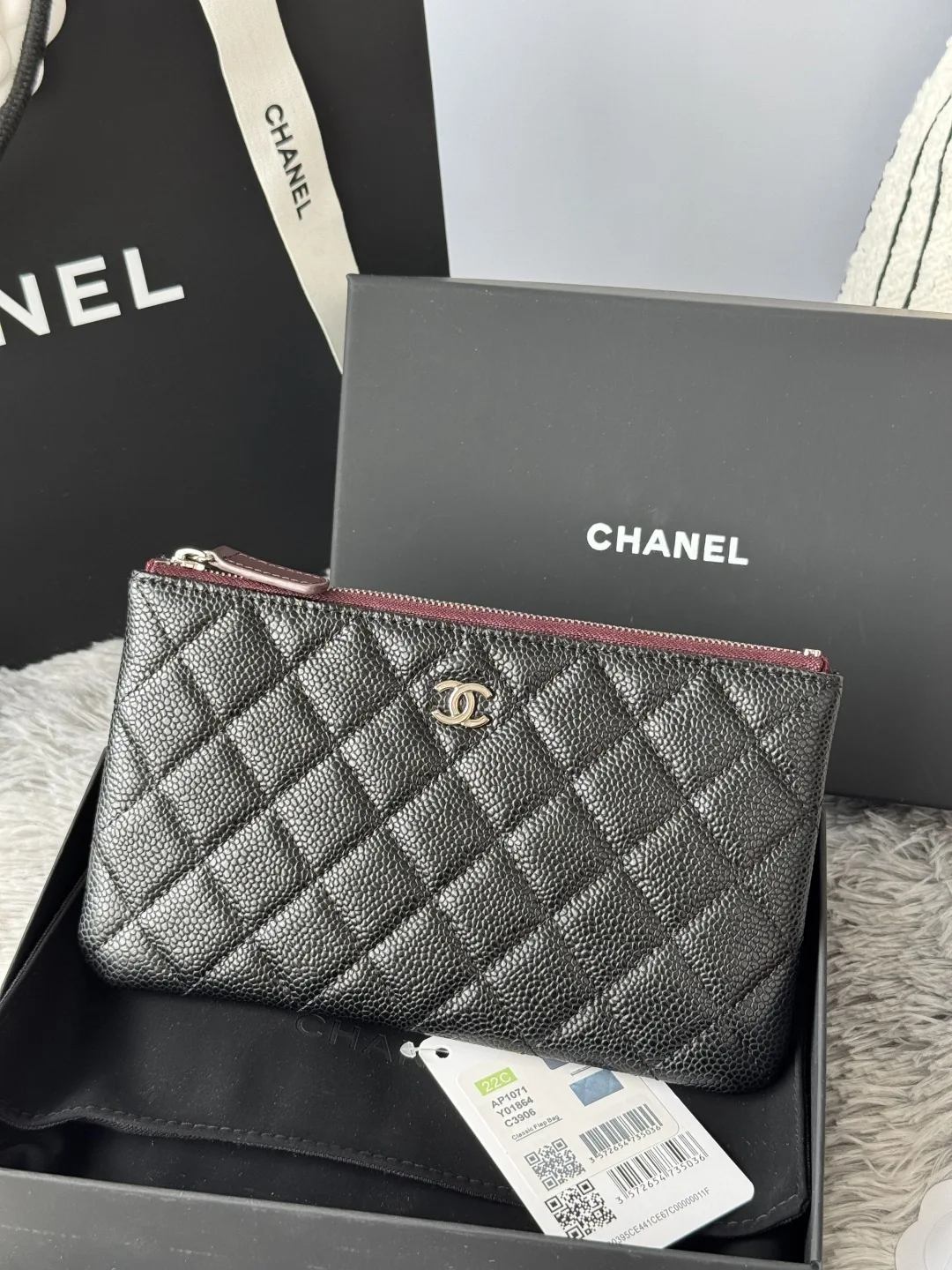 Chanel AP1071 New Ball Grain Diamond Pattern Coin Purse Clutch - Detail view 2