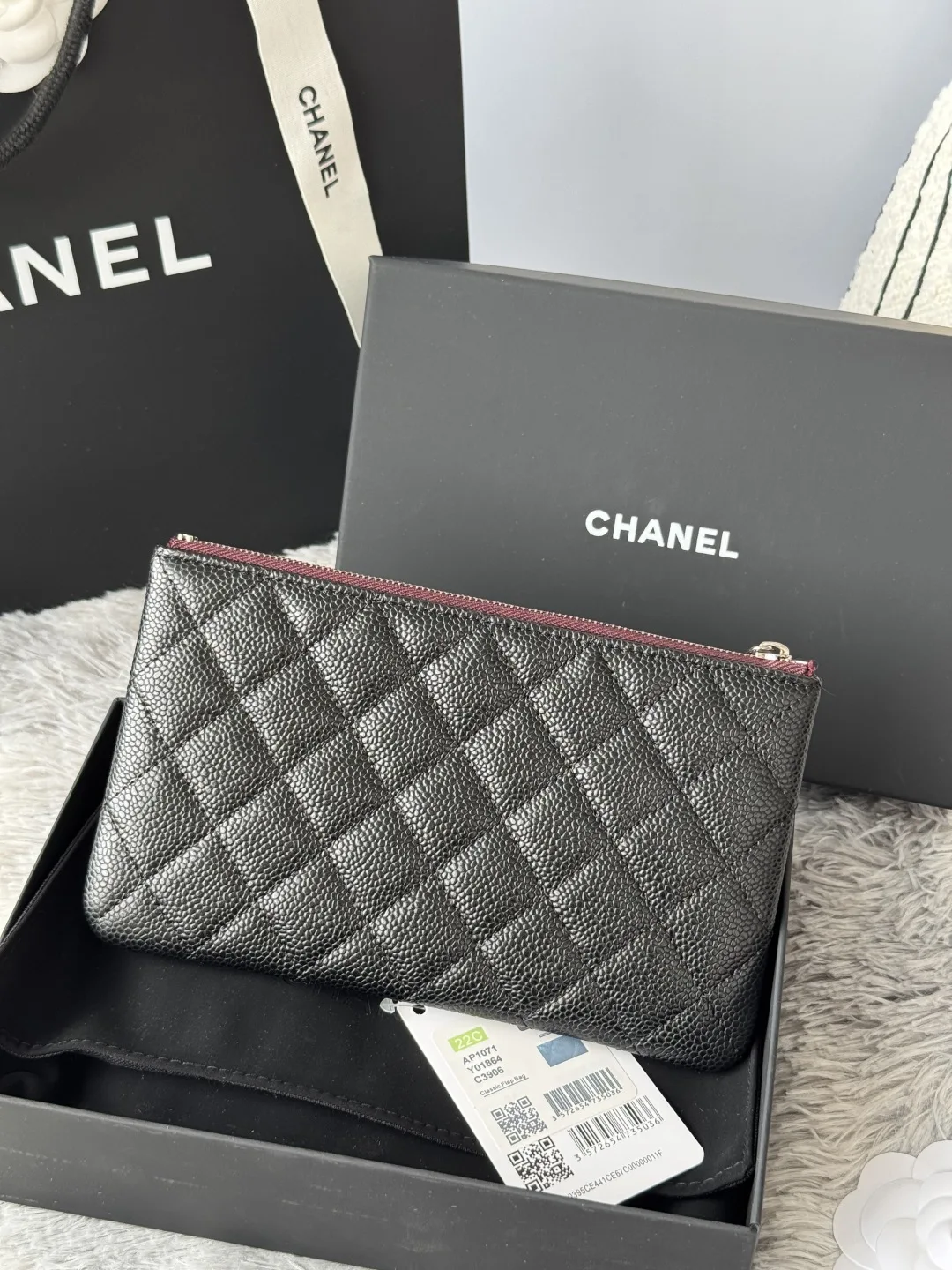 Chanel AP1071 New Ball Grain Diamond Pattern Coin Purse Clutch - Detail view 3