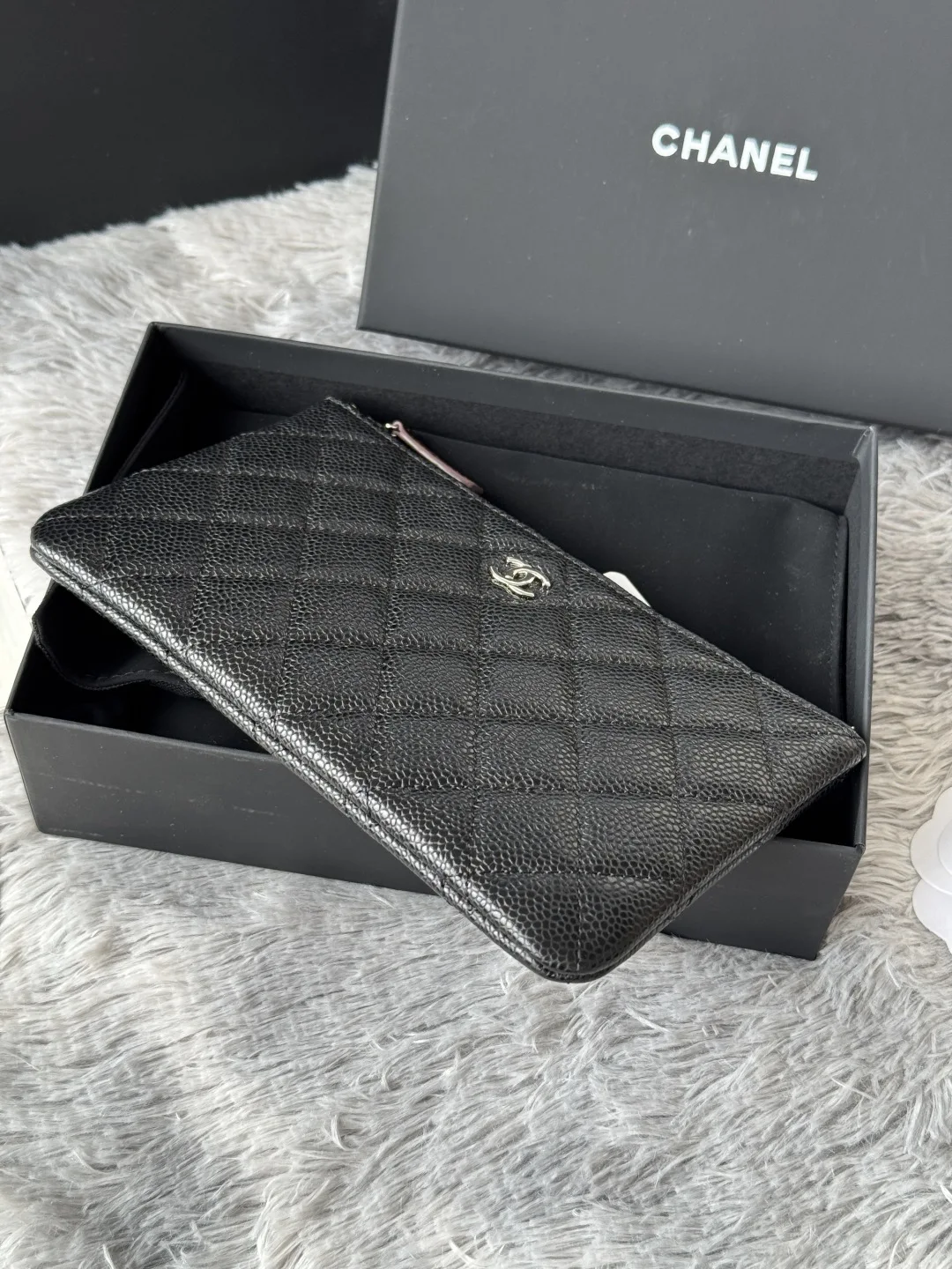 Chanel AP1071 New Ball Grain Diamond Pattern Coin Purse Clutch - Detail view 5
