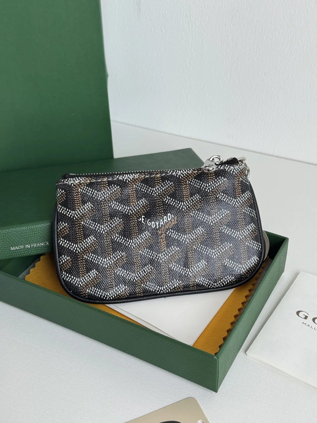 Goyard 3306 Mini Senate Nano Key Bag Coin Purse - Detail view 3