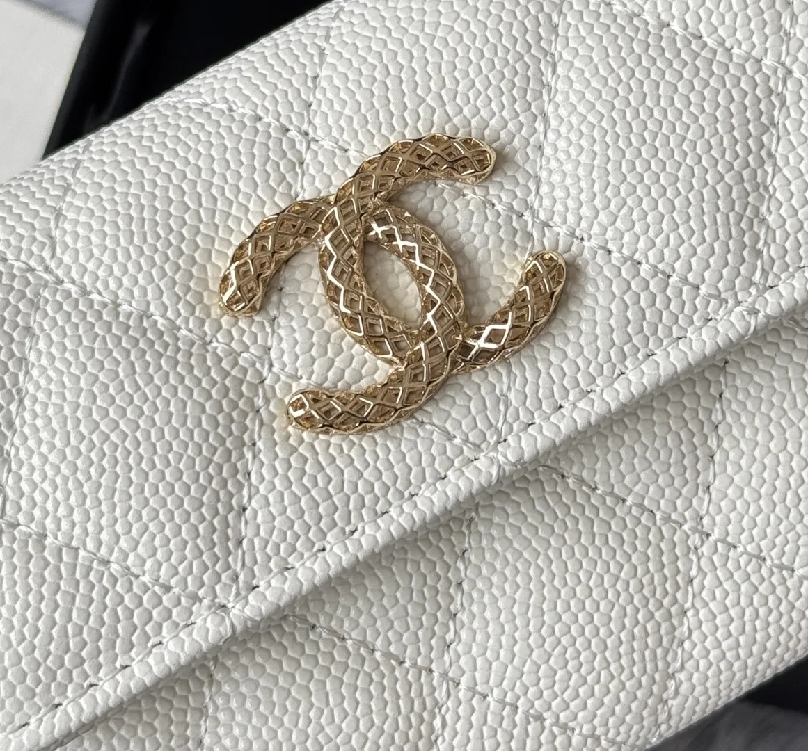Chanel AP3187 Caviar Cardholder Coin Purse - Detail view 5