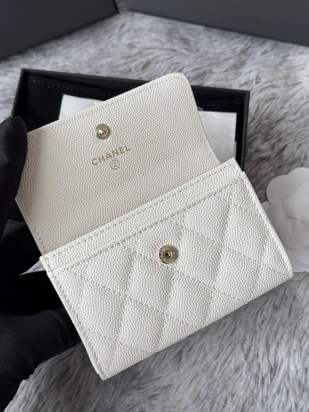Chanel AP3187 Caviar Cardholder Coin Purse - Detail view 6