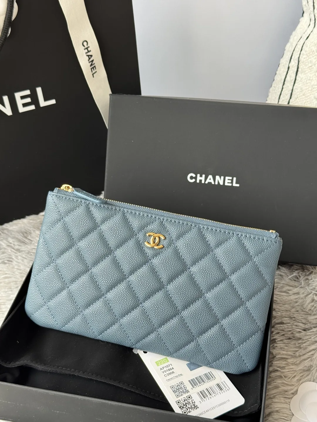 Chanel AP1071 New Ball Grain Diamond Pattern Coin Purse Clutch - Detail view 2