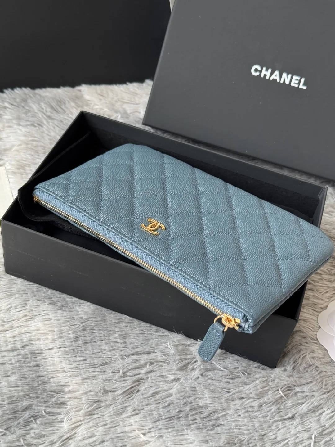 Chanel AP1071 New Ball Grain Diamond Pattern Coin Purse Clutch - Detail view 4