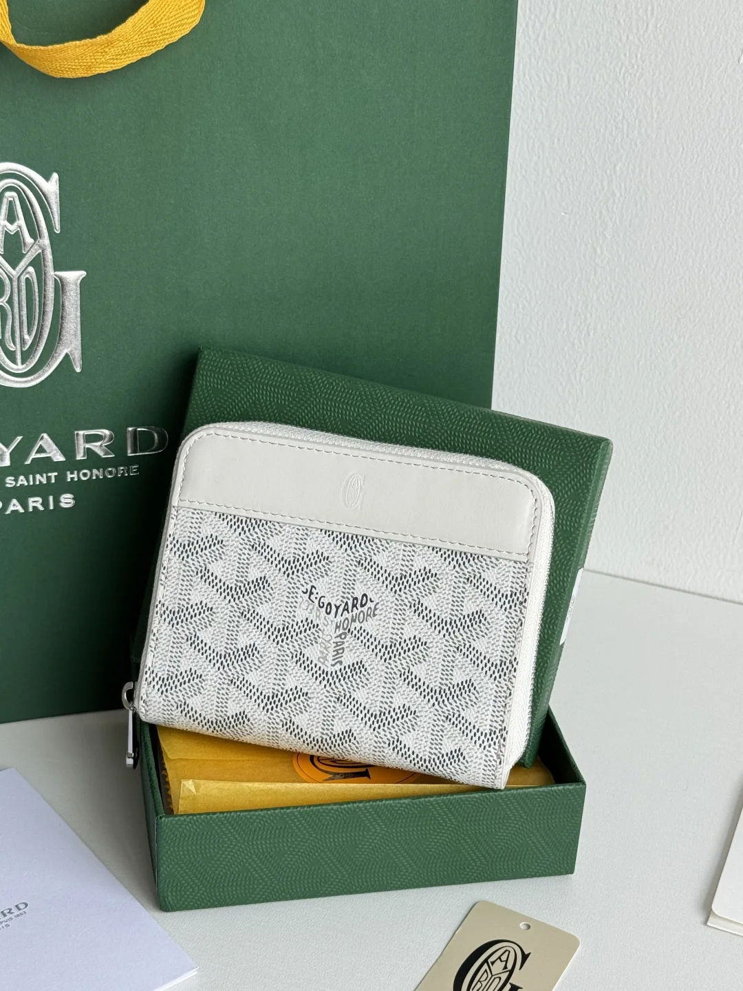 Goyard 3305 MATIGNON MINI ZIP CARD HOLDER - Detail view 2