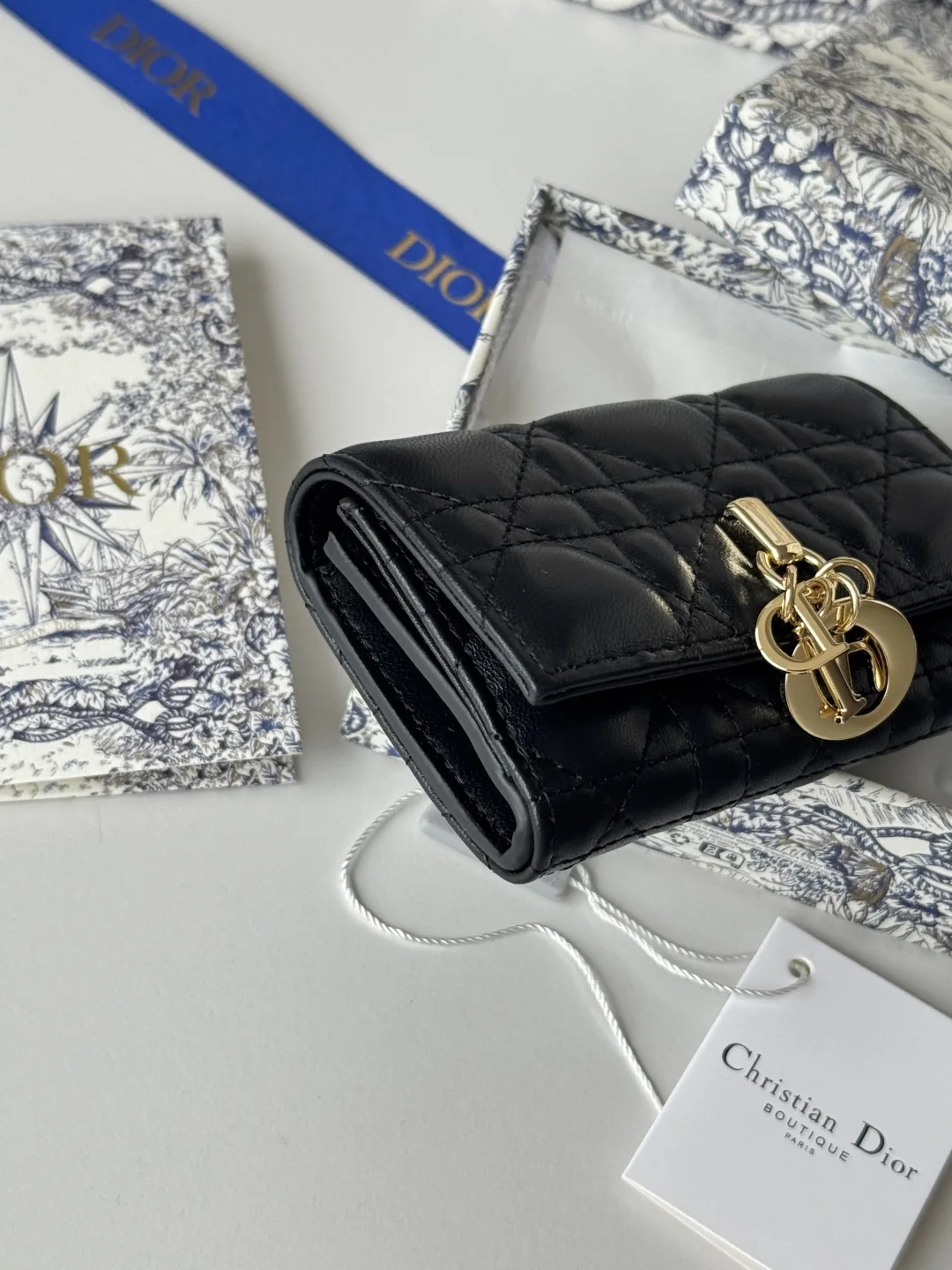 Dior S0966ONMJ_M413 My Dior Glycine Wallet - Detail view 5