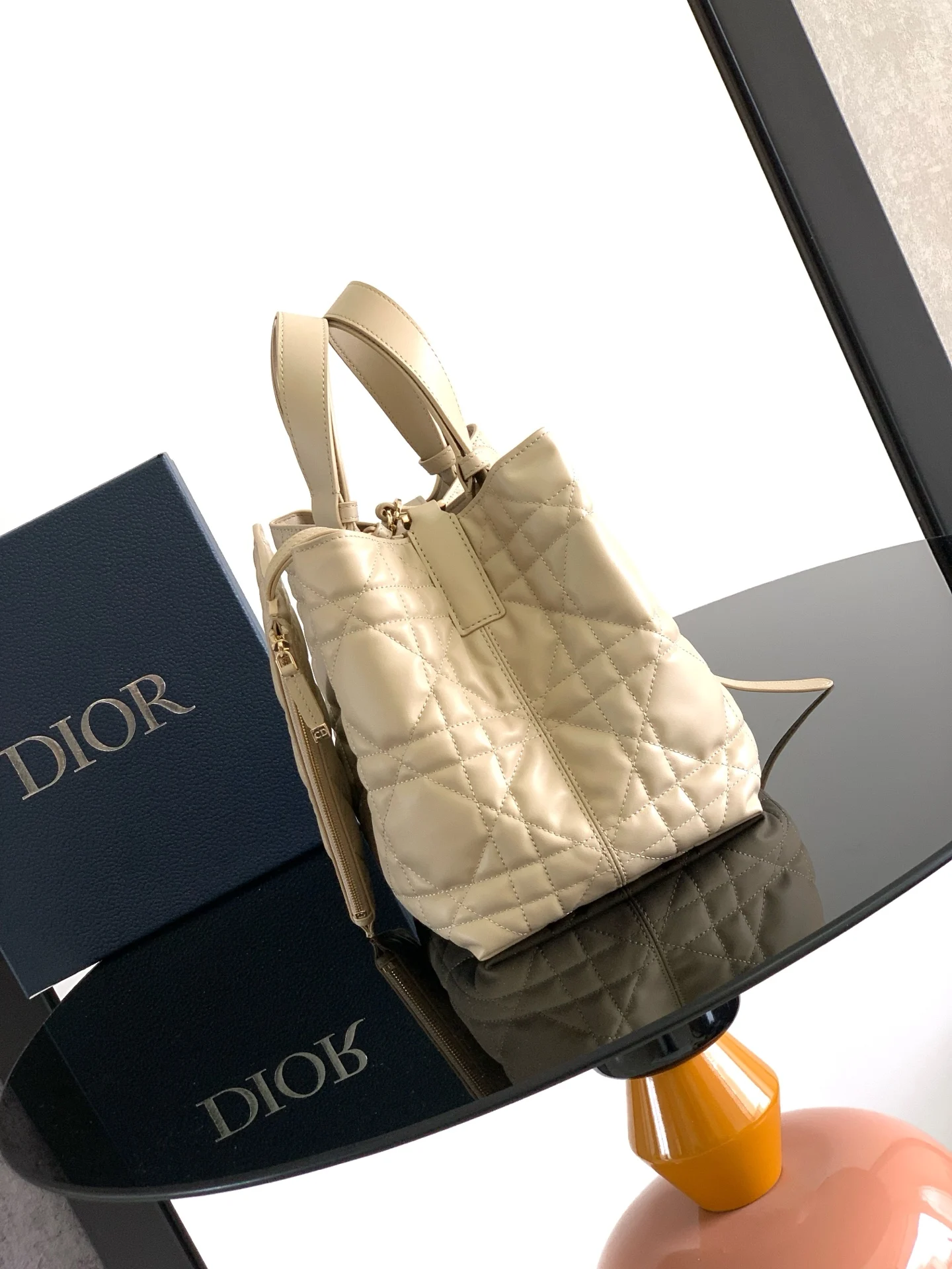 Dior Toujours handbag, medium, women s tote bag - Detail view 3