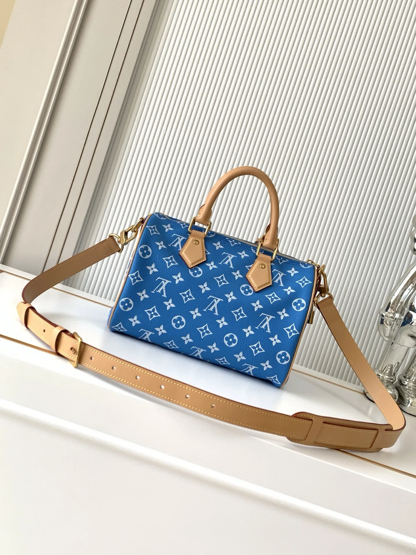 Louis Vuitton M24424 Blue Speedy P9 Bandouliere 25 Bag - Detail view 3
