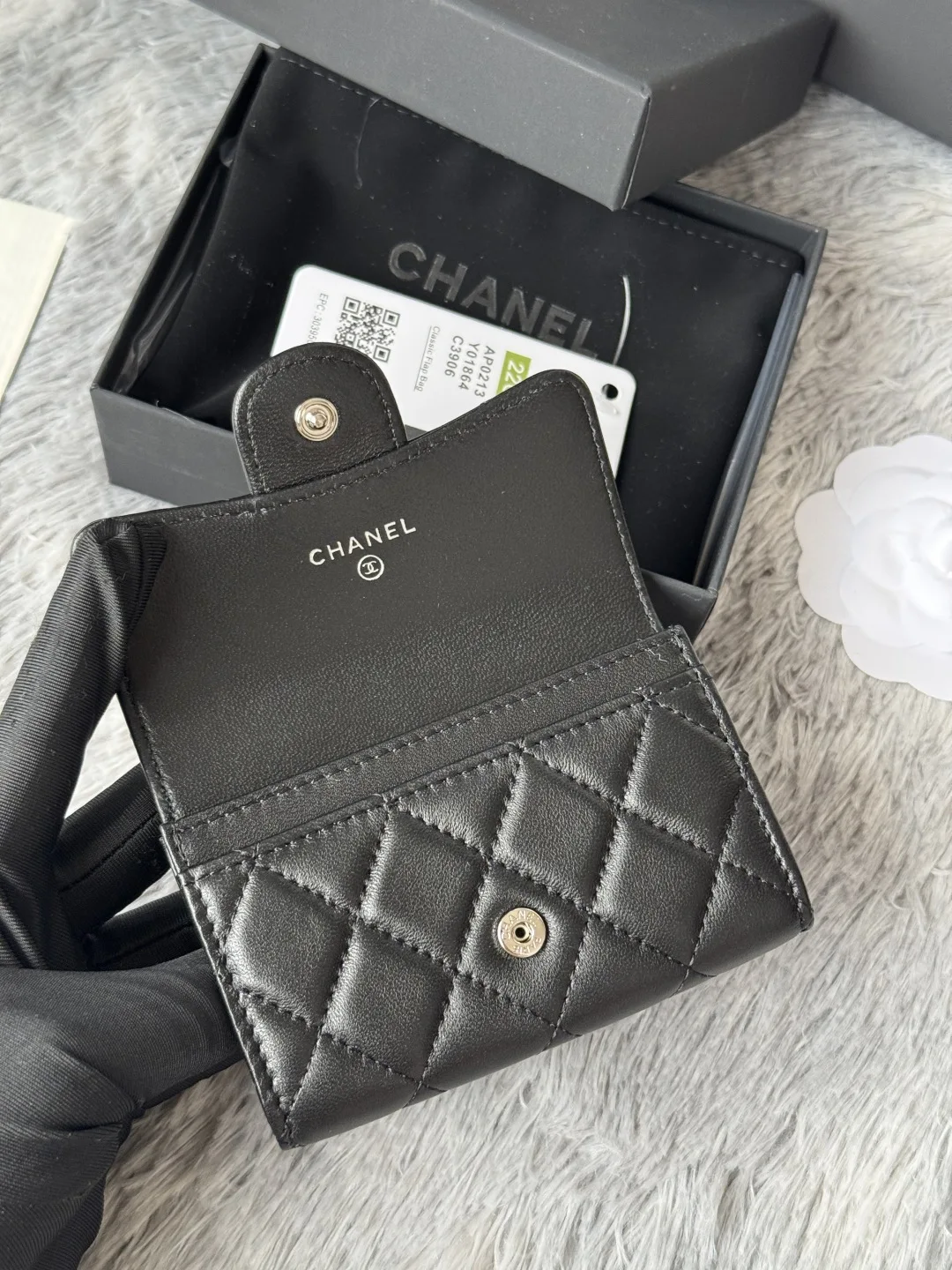 Chanel AP0214 Lambskin CF Cardholder - Detail view 7