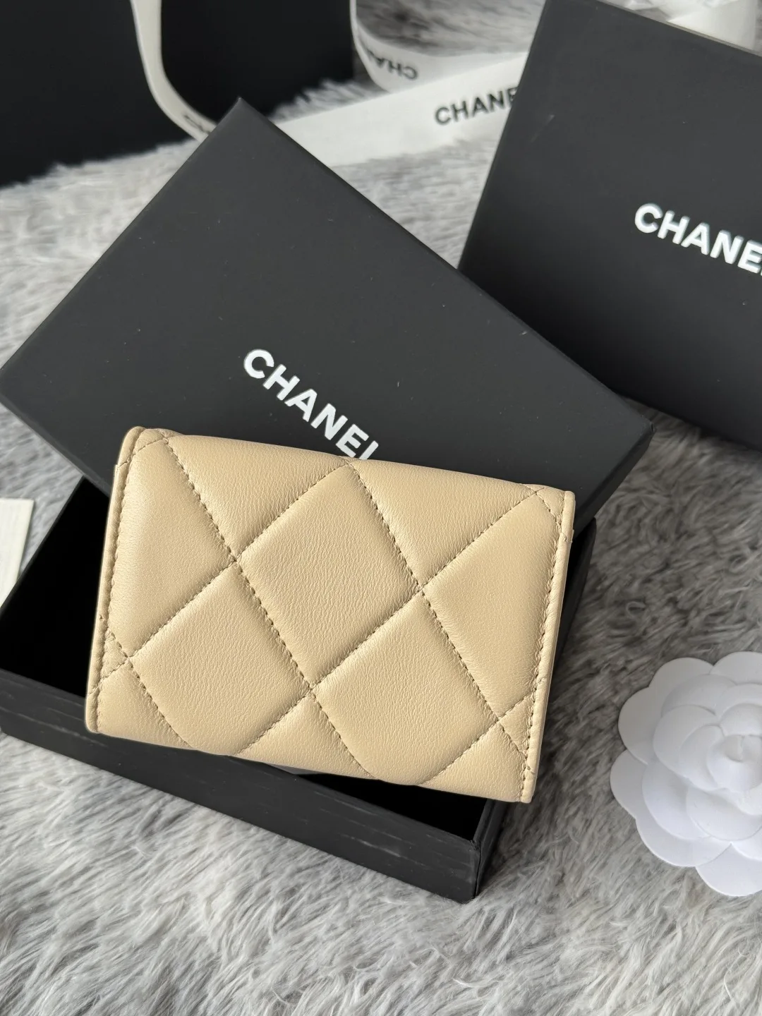 Chanel AP1790 Diamond Quilted Flap Coin Purse - Detail view 3