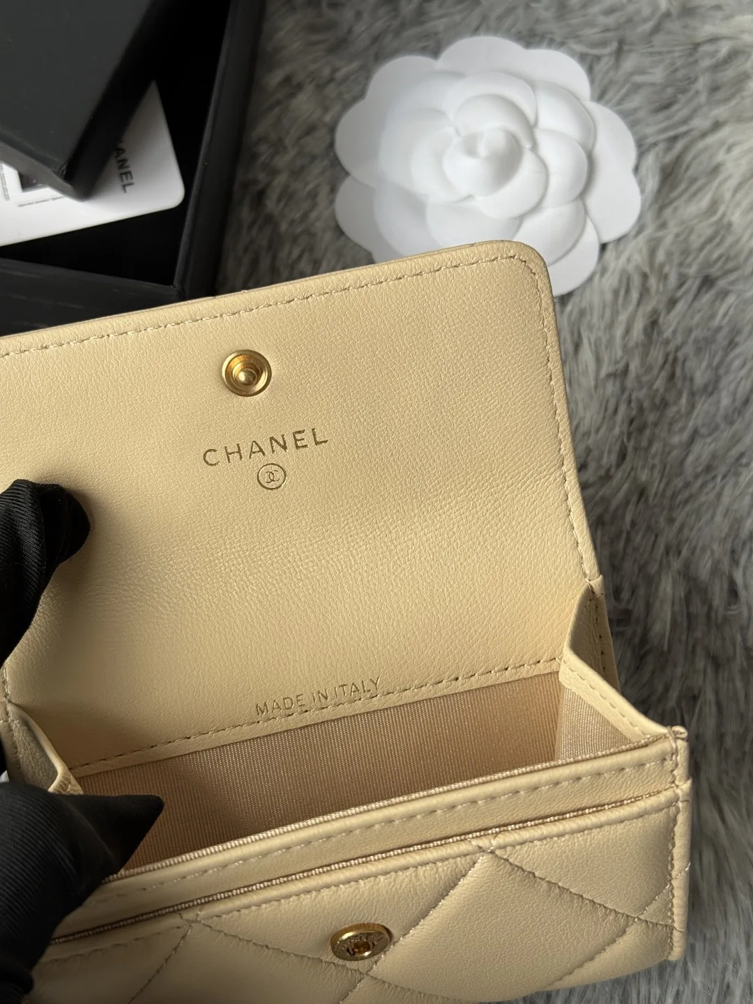 Chanel AP1790 Diamond Quilted Flap Coin Purse - Detail view 9