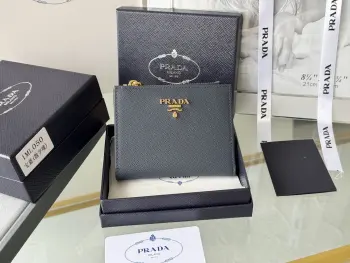 1ML050 Saffiano Leather Bifold Wallet