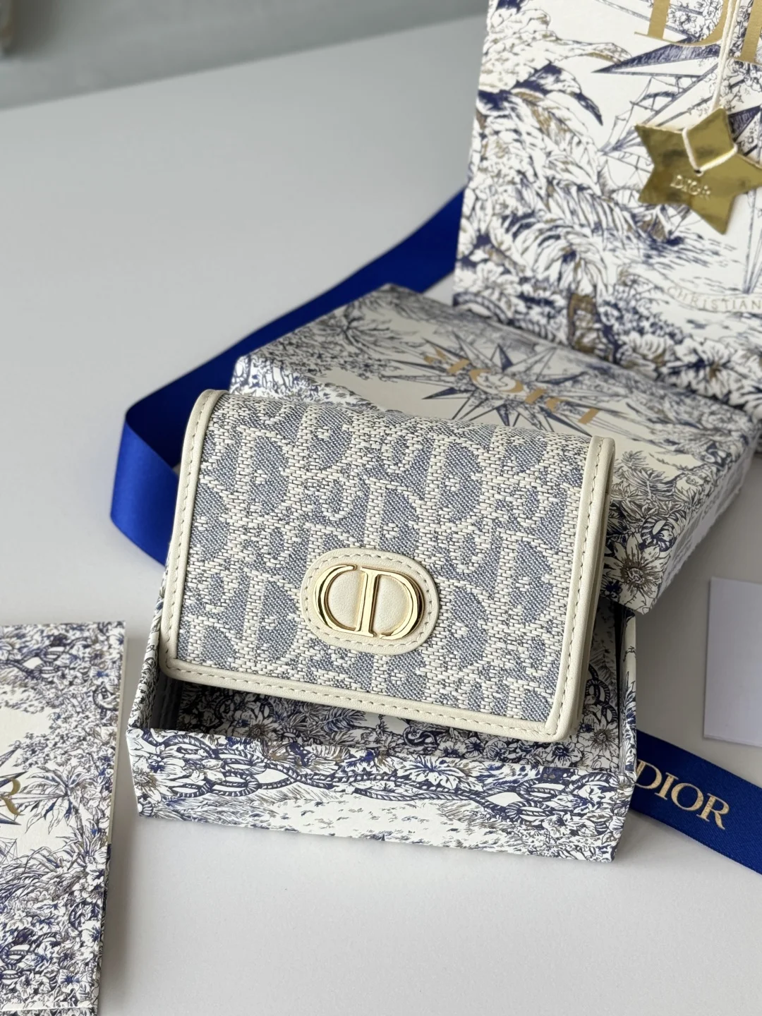 Dior S2300UWHC_M30G Caro Card Holder Coin Purse - Detail view 2