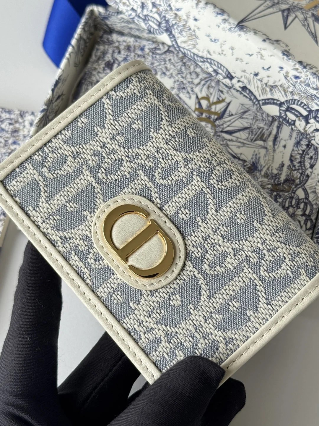Dior S2300UWHC_M30G Caro Card Holder Coin Purse - Detail view 6