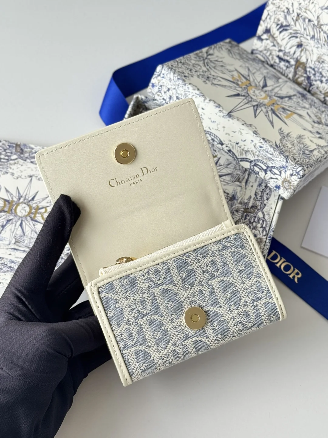 Dior S2300UWHC_M30G Caro Card Holder Coin Purse - Detail view 7