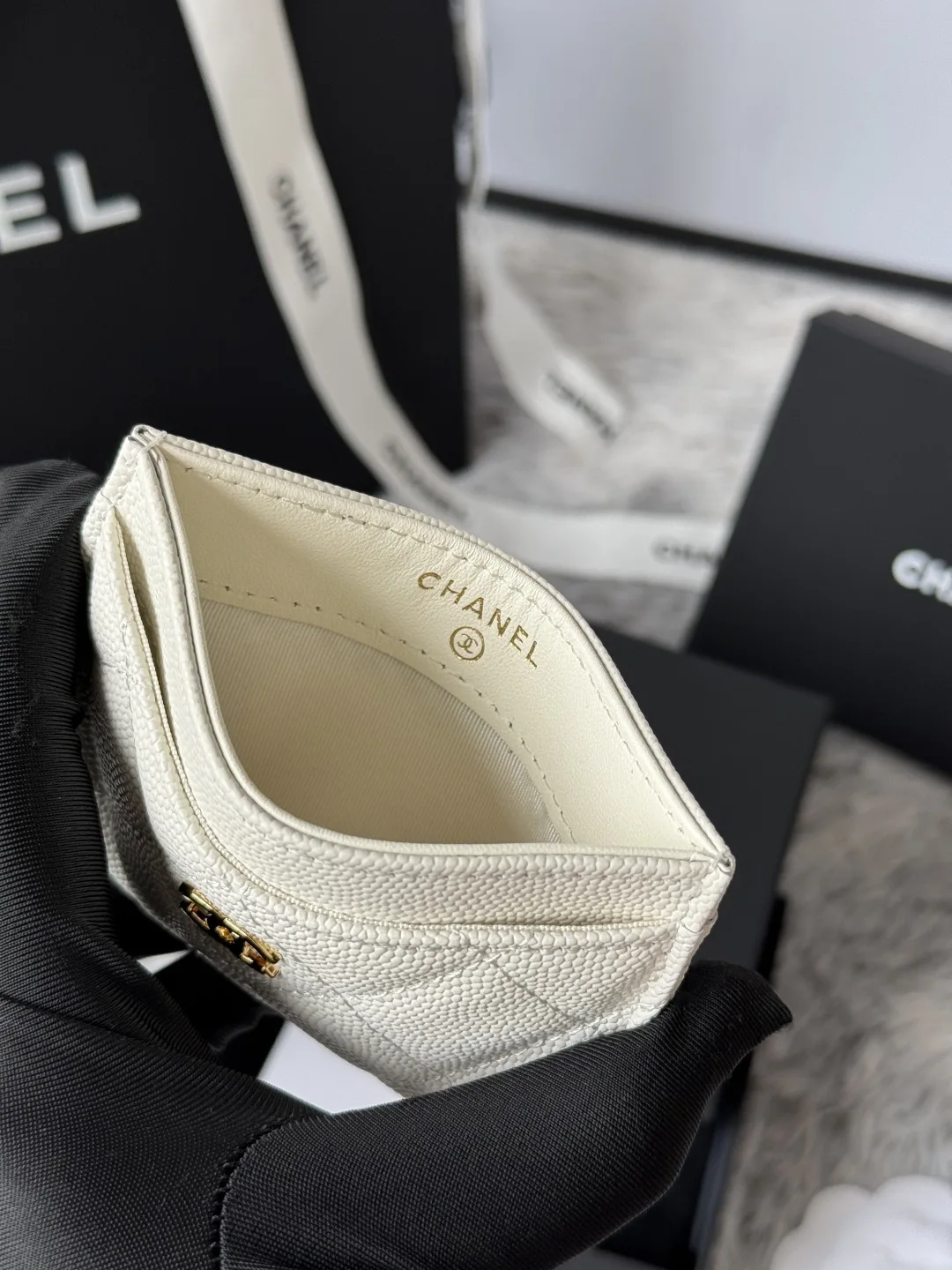 Chanel AP0213 CF Card Case, Chip-style Card Holder - Detail view 8