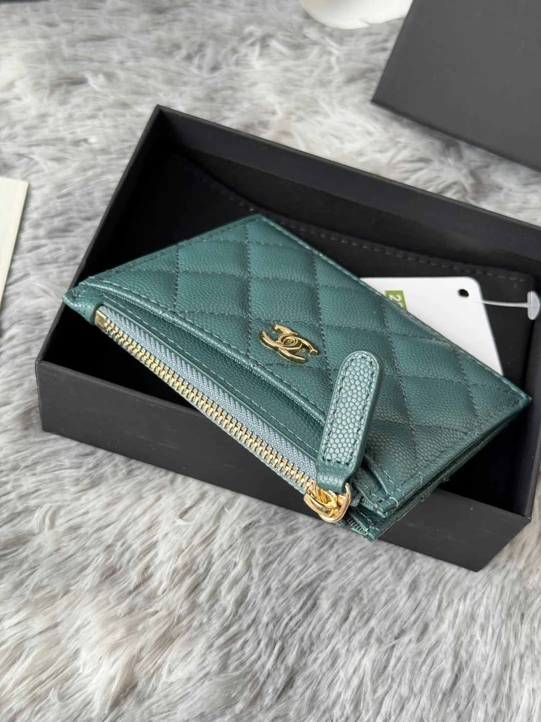 Chanel A84105 Single Card Holder - Detail view 4