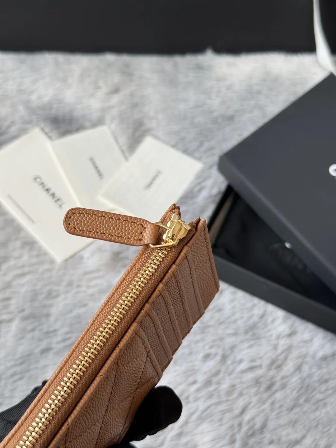 Chanel A3179 2024 7-shaped single pull card holder - Detail view 7