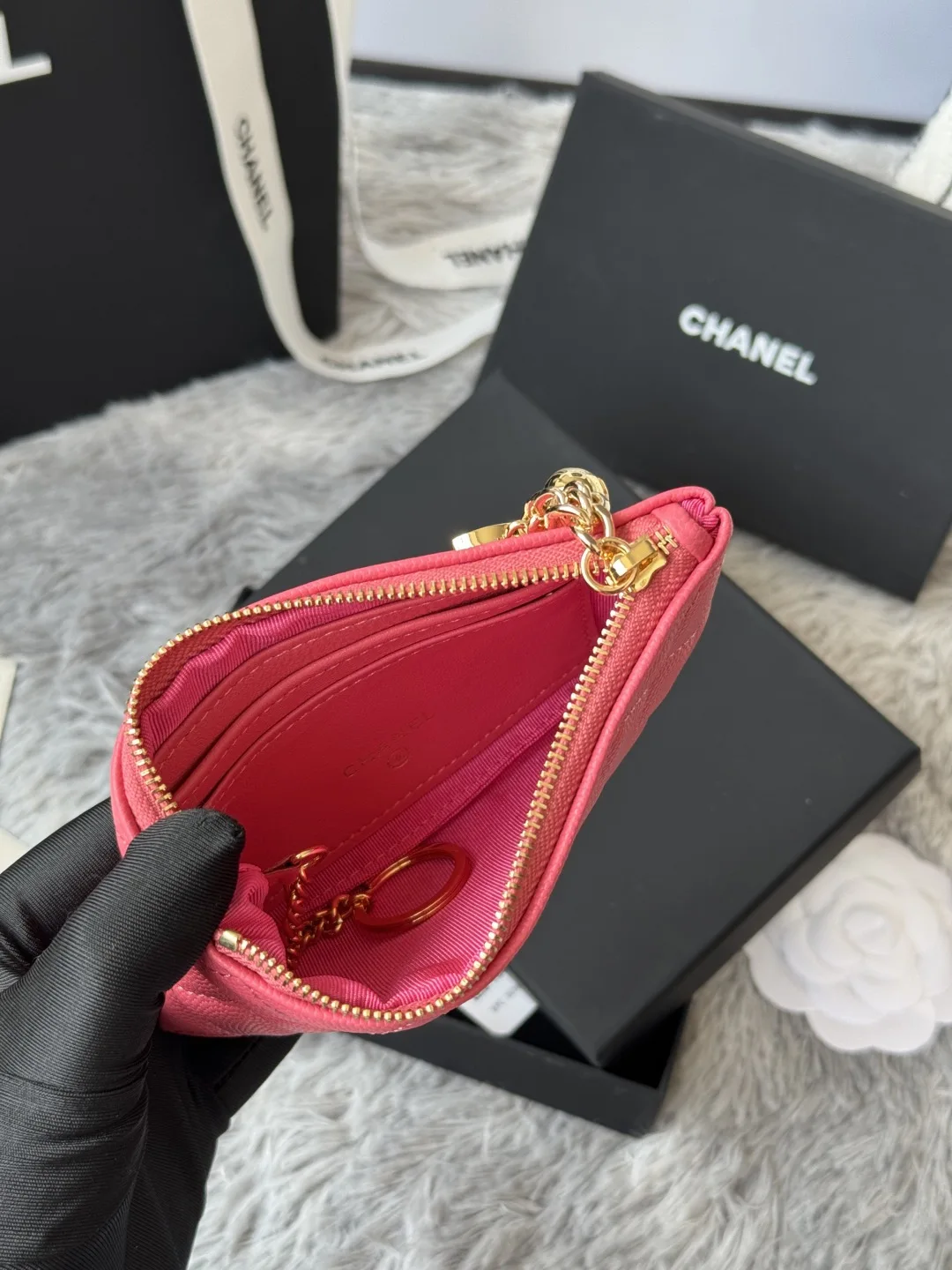 Chanel A50168 Zipped Pendant Coin Purse Card Holder - Detail view 7