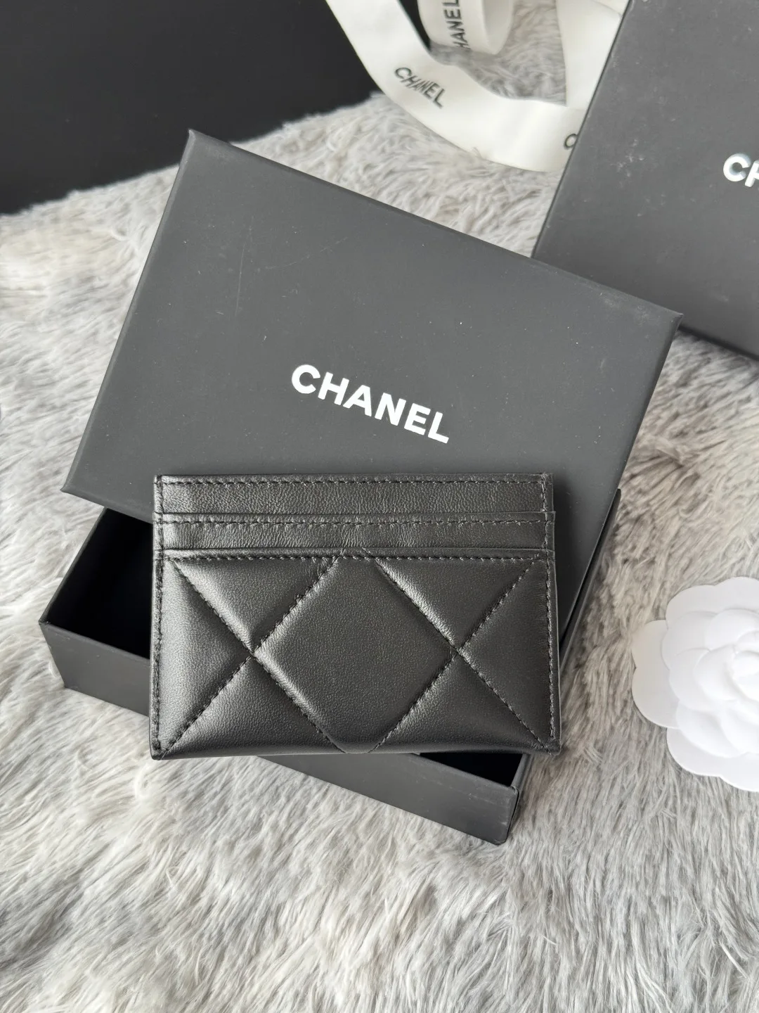 Chanel AP1167 Embroidered Argyle Cardholder - Detail view 3
