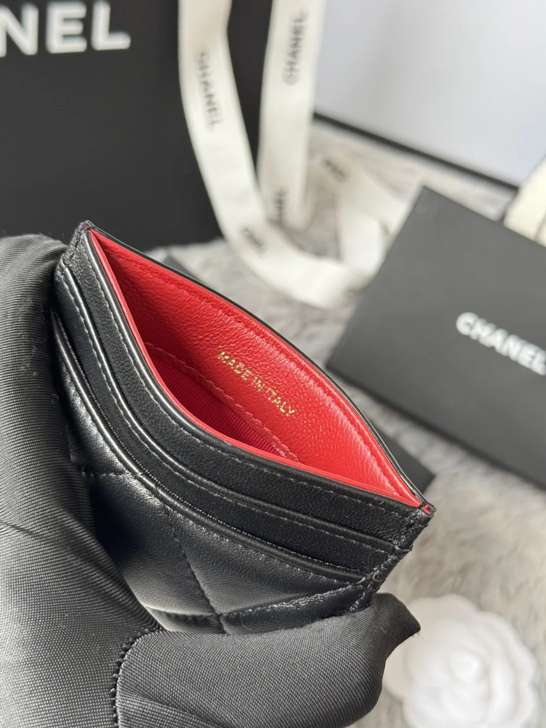Chanel AP1167 Embroidered Argyle Cardholder - Detail view 9
