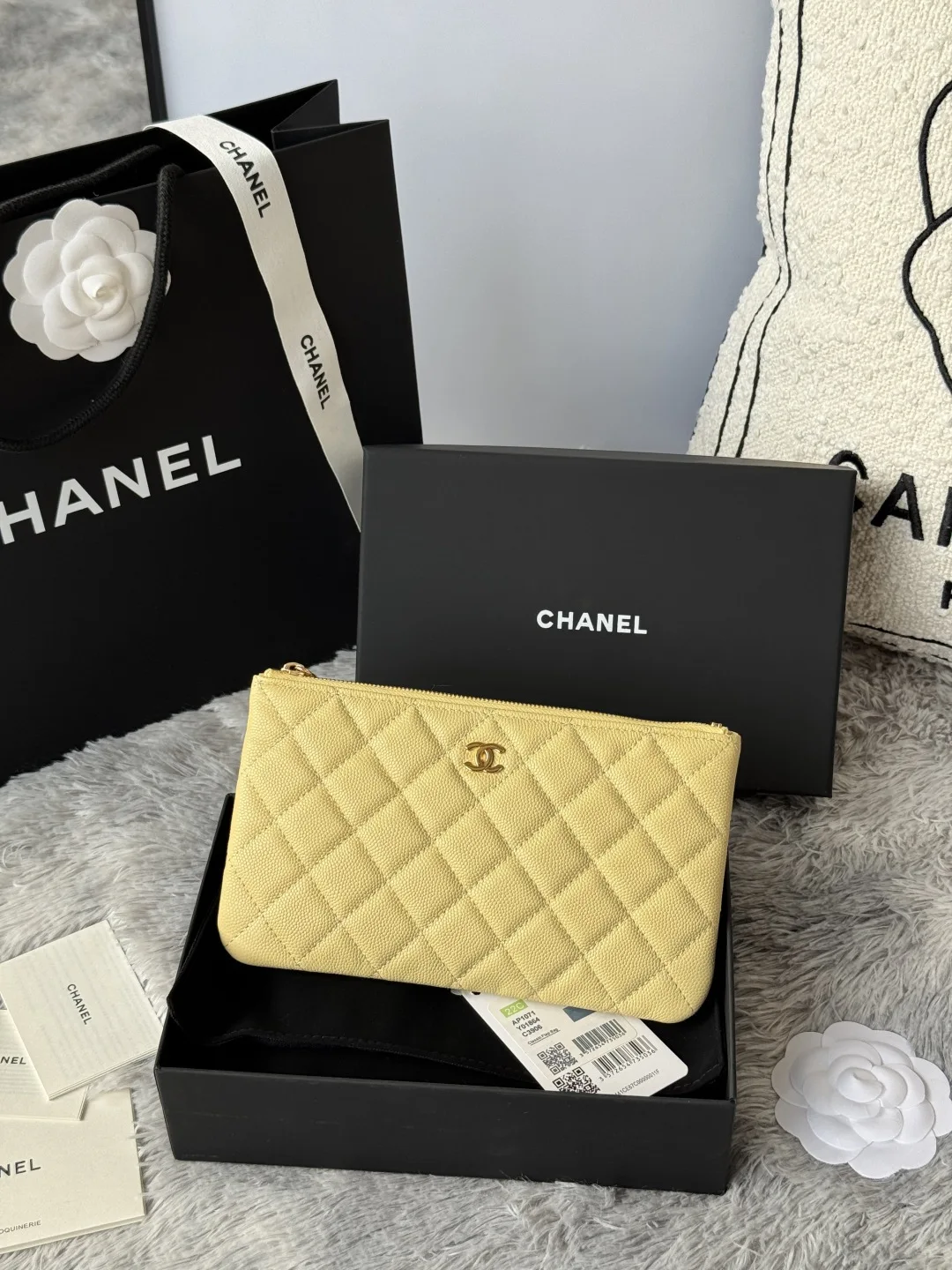 Chanel AP1071 New Style Ball Pattern Diamond Zero Package Handheld Clutch Bag - Detail view 1