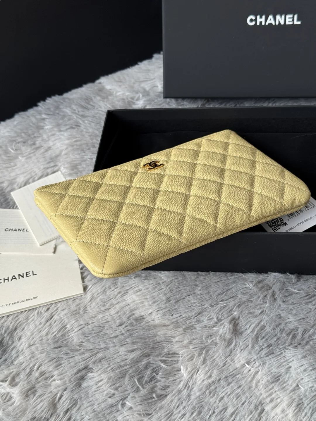 Chanel AP1071 New Style Ball Pattern Diamond Zero Package Handheld Clutch Bag - Detail view 5