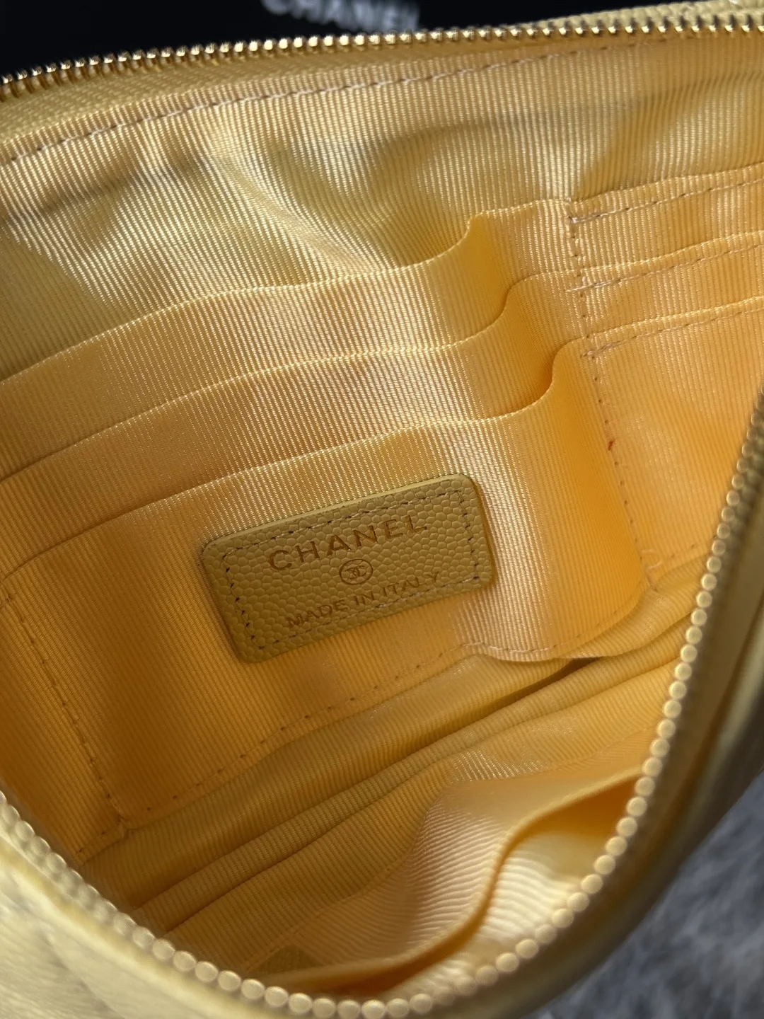 Chanel AP1071 New Style Ball Pattern Diamond Zero Package Handheld Clutch Bag - Detail view 9