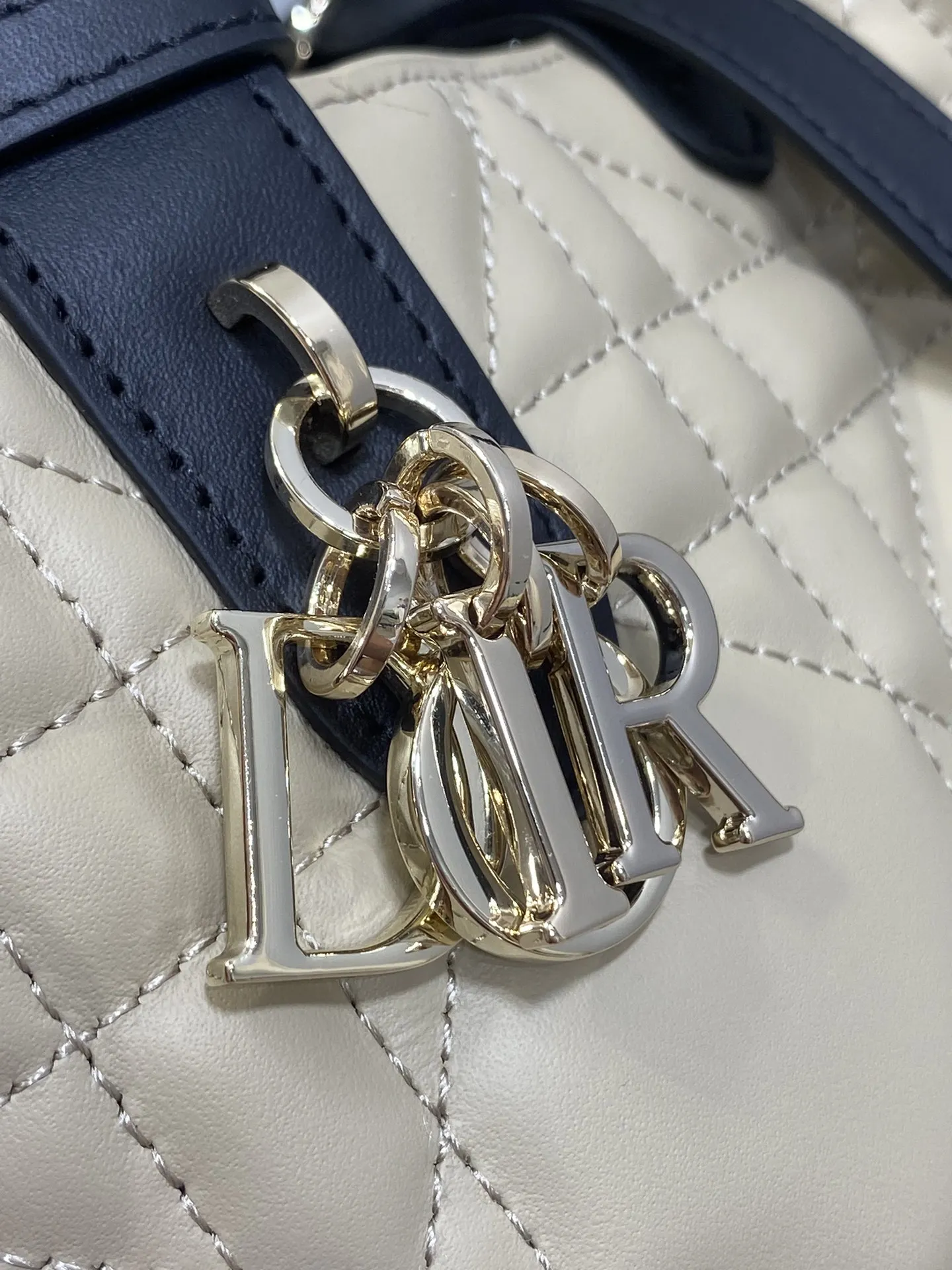 Dior Small Toujours Handbag in Light Apricot and Black for Women - Detail view 2