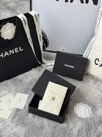 AP0223 Ultra Mini Lambskin Cardholder