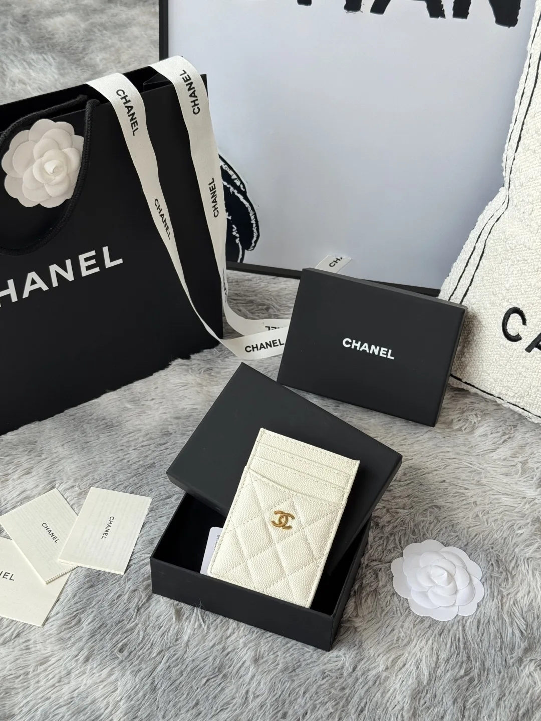 Chanel AP0223 Ultra Mini Lambskin Cardholder - Detail view 1