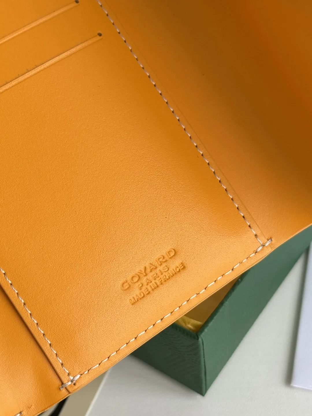 Goyard 3319 Saint-Gabriel Envelope Trifold Wallet - Detail view 9