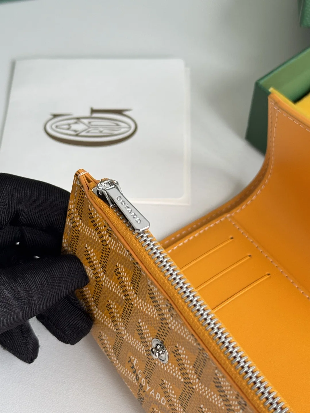 Goyard 3319 Saint-Gabriel Envelope Trifold Wallet - Detail view 10