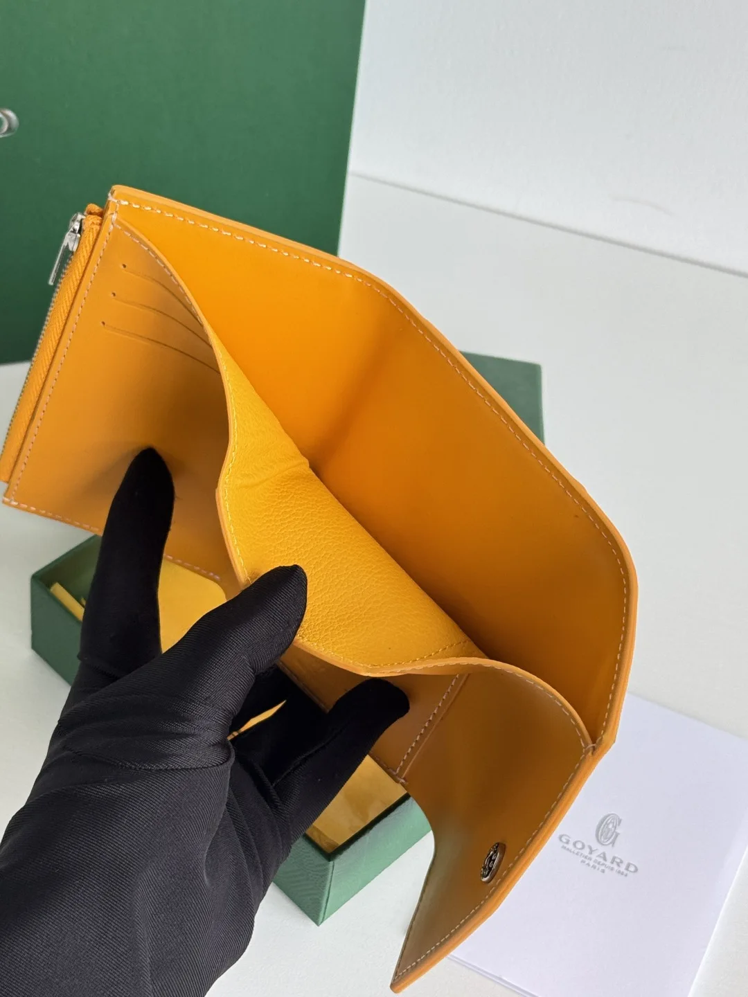 Goyard 3319 Saint-Gabriel Envelope Trifold Wallet - Detail view 12
