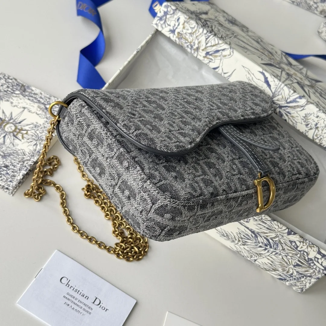 Dior S5907CTZQ_M928 Denim Dior Oblique Jacquard Saddle Chain Bag - Detail view 7