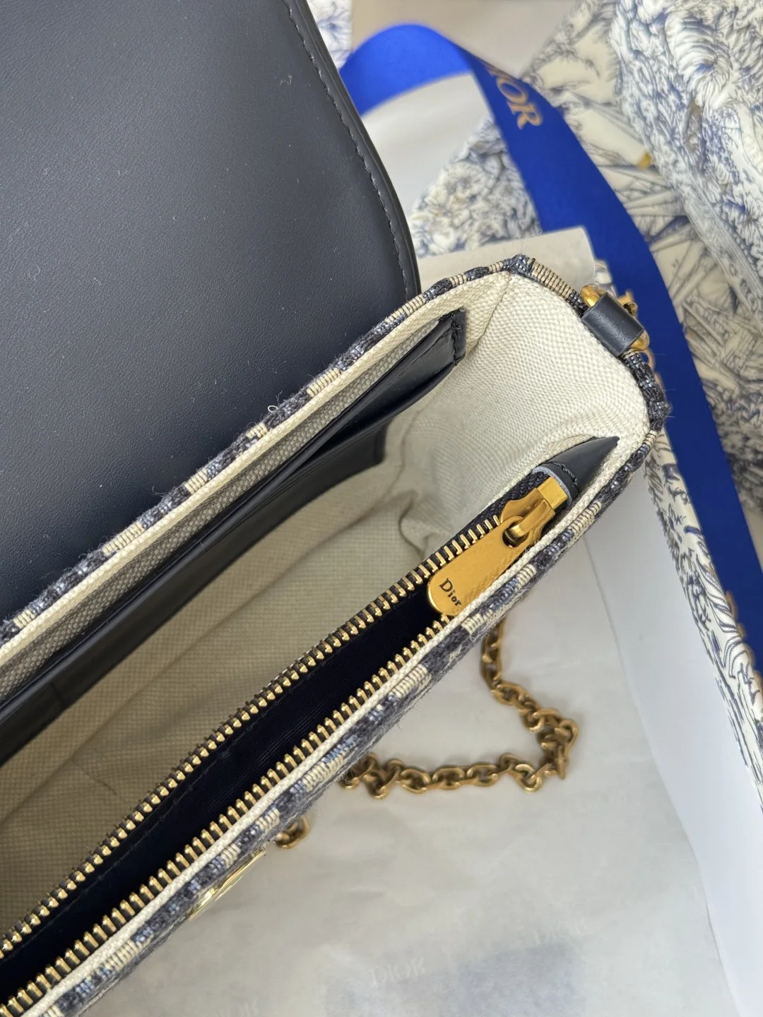 Dior S5907CTZQ_M928 Denim Dior Oblique Jacquard Saddle Chain Bag - Detail view 12
