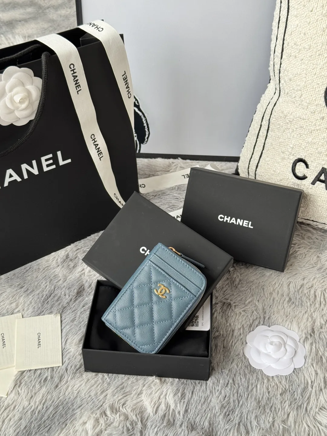 Chanel AP1650 Small Zip Pouch Laka Pouch - Detail view 1