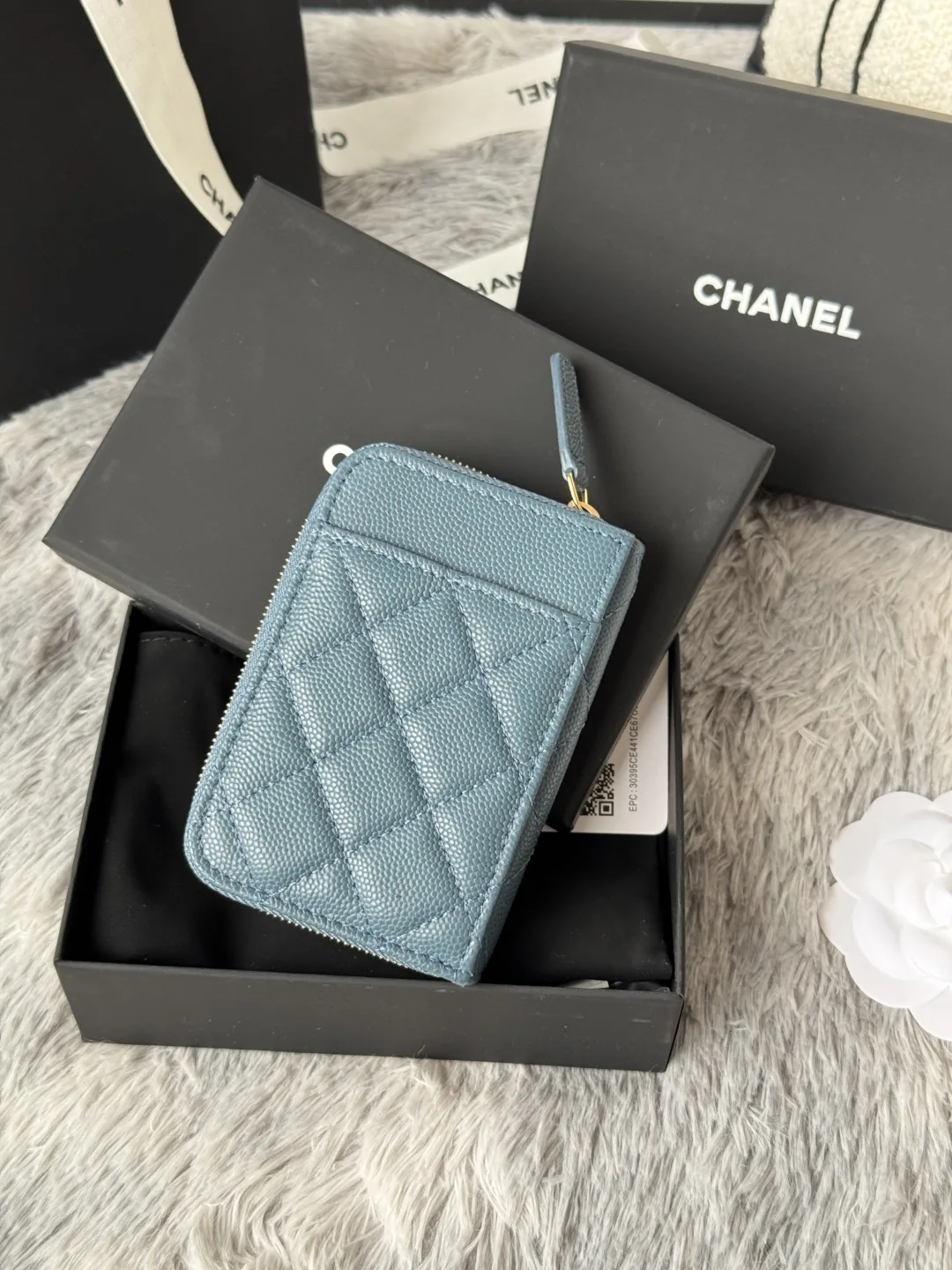 Chanel AP1650 Small Zip Pouch Laka Pouch - Detail view 3