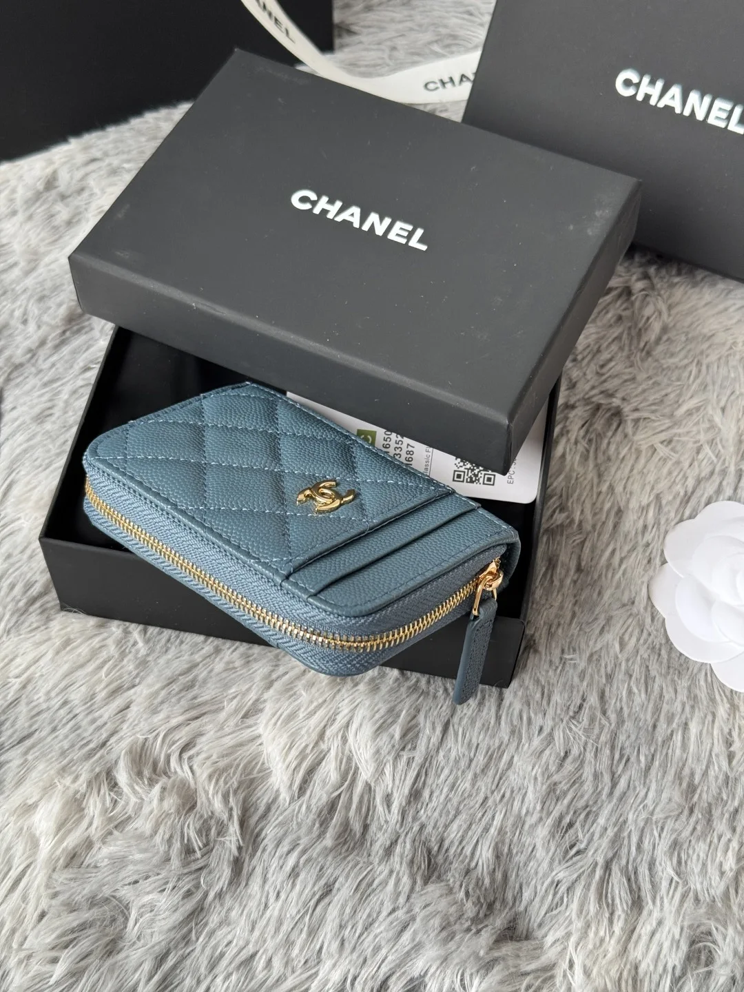 Chanel AP1650 Small Zip Pouch Laka Pouch - Detail view 4