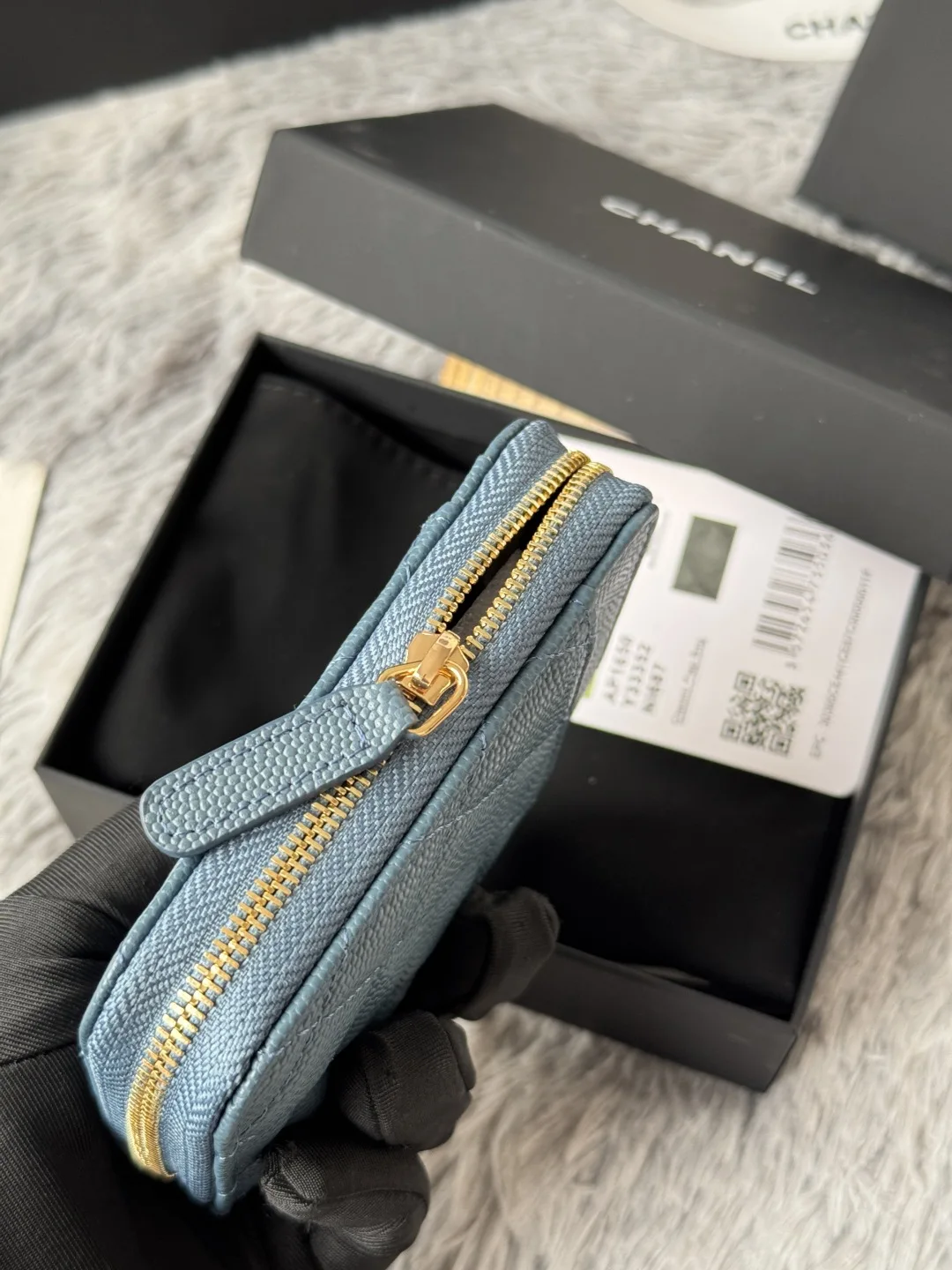 Chanel AP1650 Small Zip Pouch Laka Pouch - Detail view 7