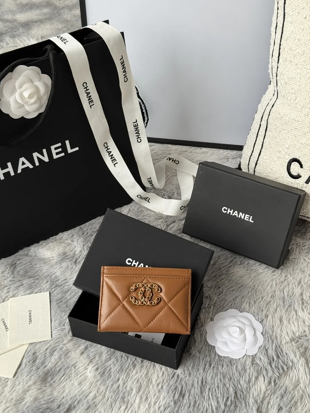 Chanel AP1167 Embroidered Argyle Cardholder - Detail view 1