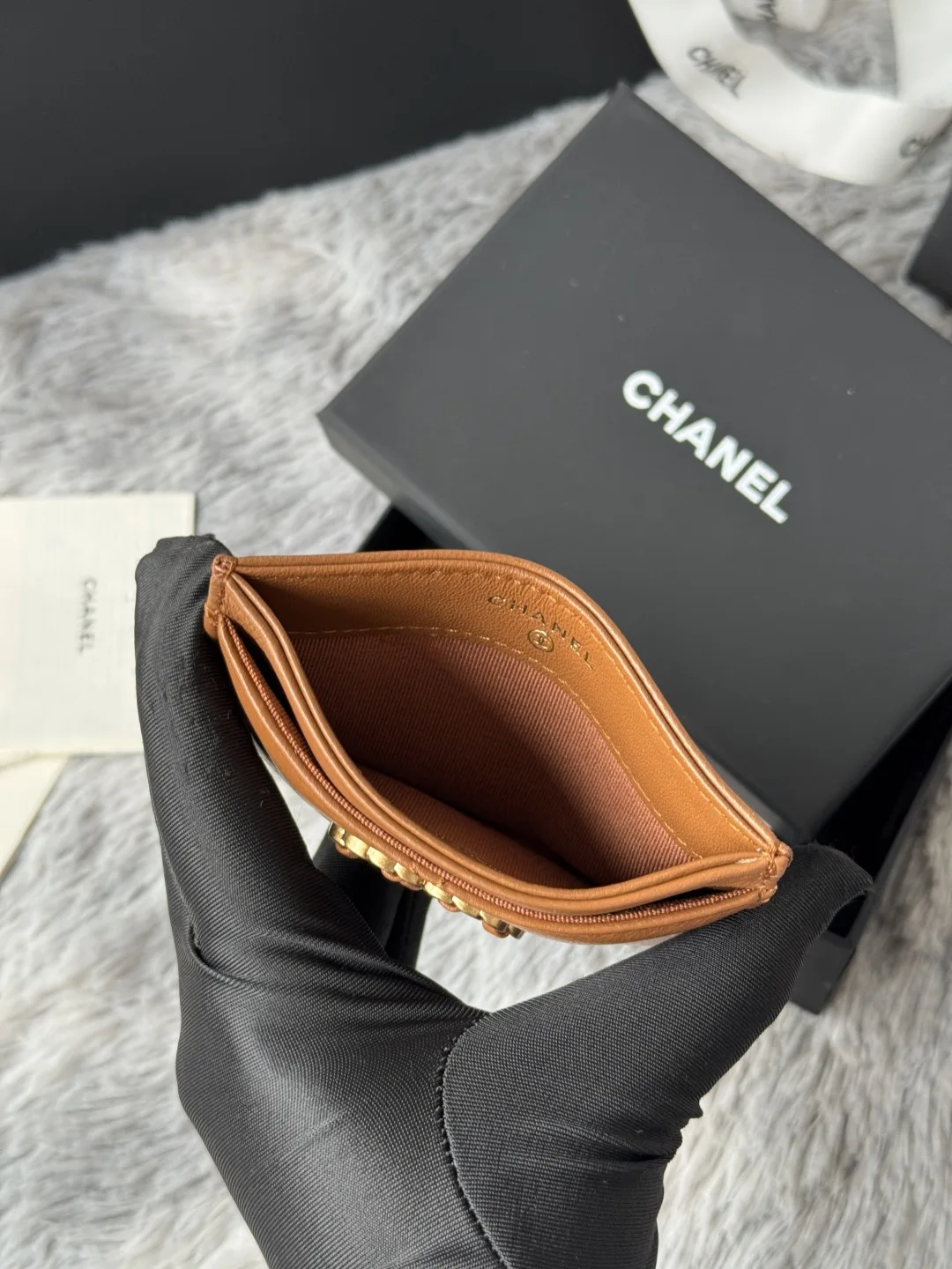 Chanel AP1167 Embroidered Argyle Cardholder - Detail view 7