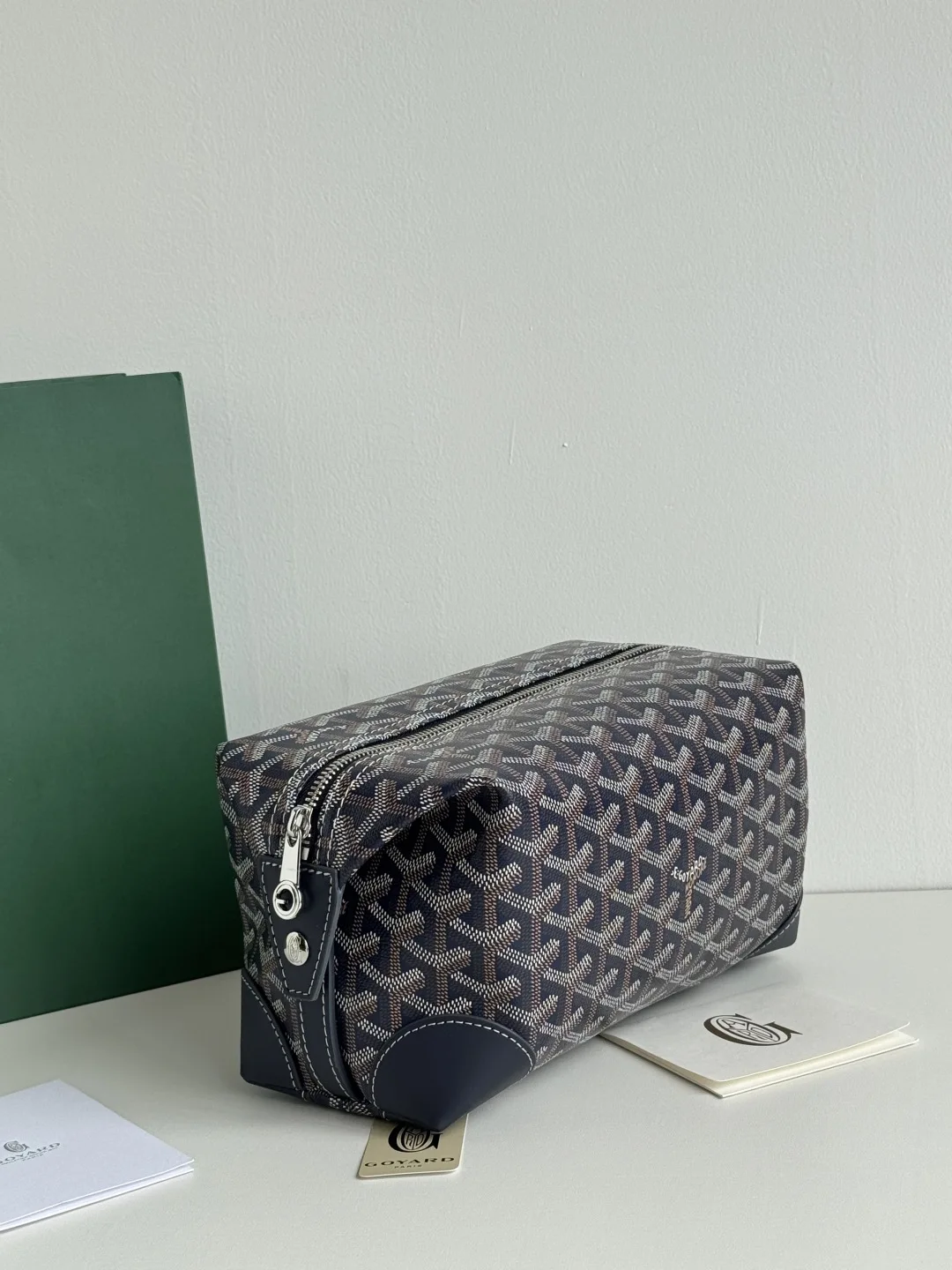 Goyard 020216 Boeing Toiletry Bag - Detail view 3