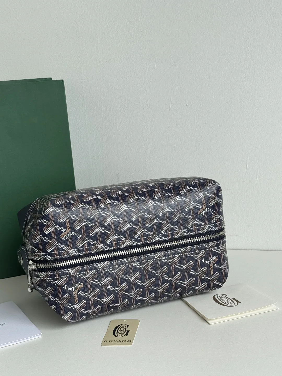 Goyard 020216 Boeing Toiletry Bag - Detail view 4